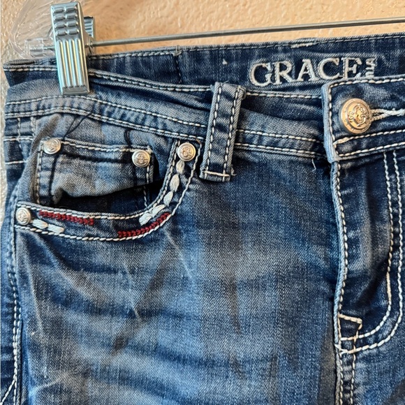 Grace in LA jeans - Picture 2 of 6